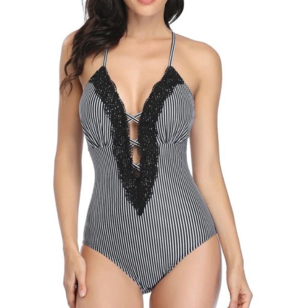 CUPSHE Women's Ladies Vintage Lace Swimwear size Large NWT